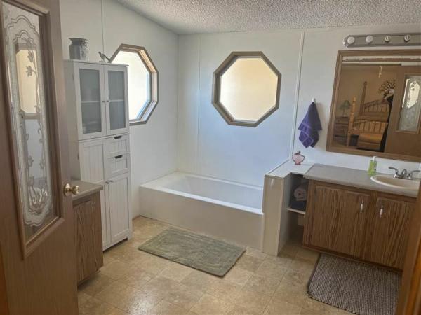 1989 Redman Stonebrook Mobile Home