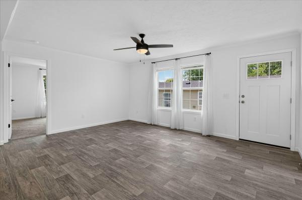 2026 Colony 9C  Home