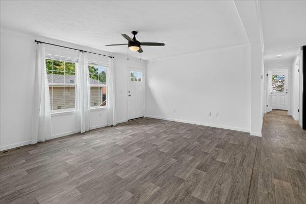 2026 Colony 9C  Home
