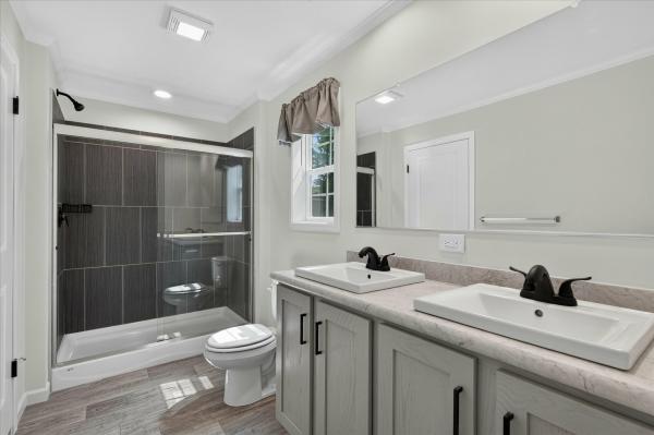 2026 Colony 9C  Home