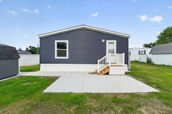 2026 Adventure Homes 43 Mojave Model 4483LC1  Home