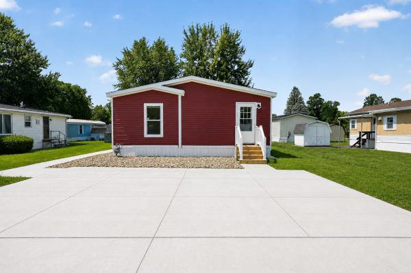 2026 SKYLINE EE047 RK D645  Home