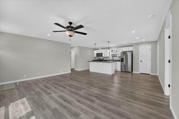2026 SKYLINE EE047 RK D645  Home