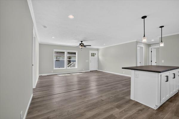2026 SKYLINE EE047 RK D645  Home