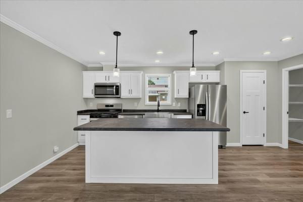 2026 SKYLINE EE047 RK D645  Home