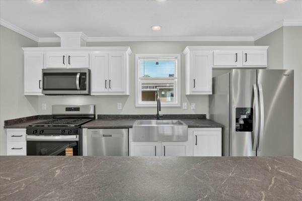2026 SKYLINE EE047 RK D645  Home