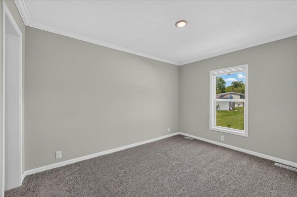 2026 SKYLINE EE047 RK D645  Home