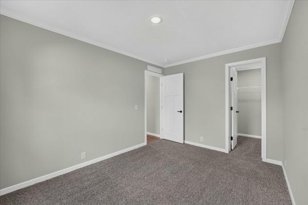 2026 SKYLINE EE047 RK D645  Home