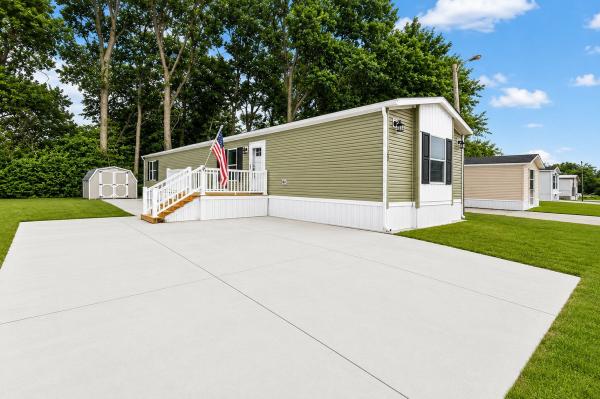 2026 Skyline 303  Home