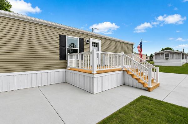 2026 Skyline 303  Home