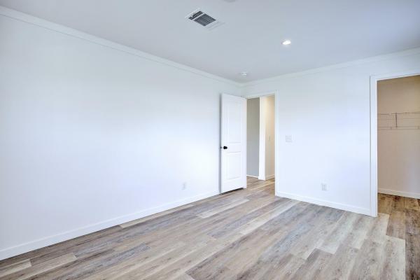 2026 Skyline 118 2454H22G01  Home