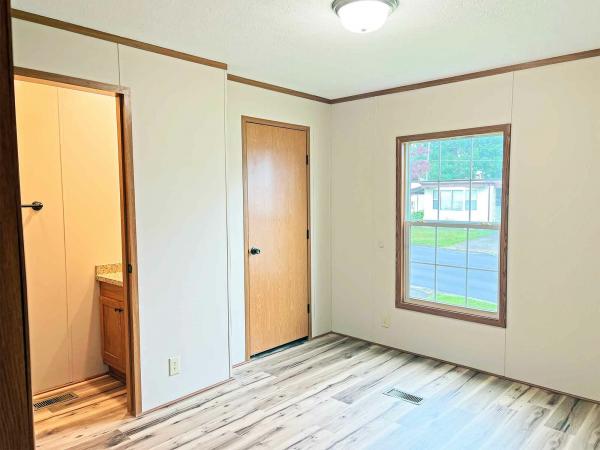 2015 Skyline P915 Manufactured Home