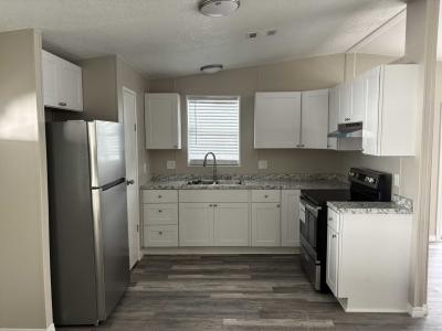 Photo 3 of 8 of home located at 274 Lake Huron Drive Mulberry, FL 33860