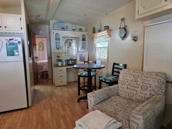1984 TOWN  Home
