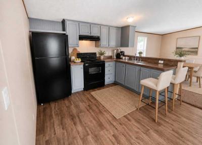 Photo 2 of 6 of home located at 47 Cambridge Gardner, IL 60424