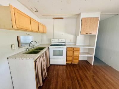 Photo 4 of 17 of home located at 1025 2nd St Fort Meade, FL 33841