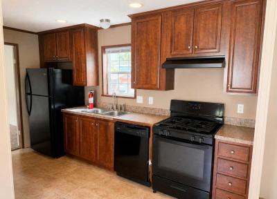 Photo 5 of 7 of home located at 18 Big Chief Bourbonnais, Il 60914, Lot Bc018 Bourbonnais, IL 60914