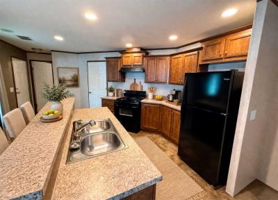 Mobile Home at 64 Berry Lane Bourbonnais, Il 60914 Lot Bl064 Bourbonnais, IL 60914