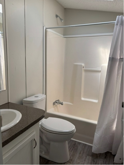 Photo 5 of 13 of home located at 43490 Bordeaux Ave. #659 Sterling Heights, MI 48314
