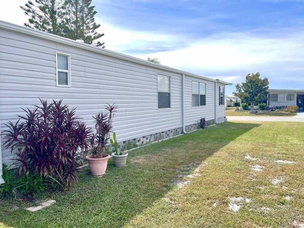 1980 Manufactured Home