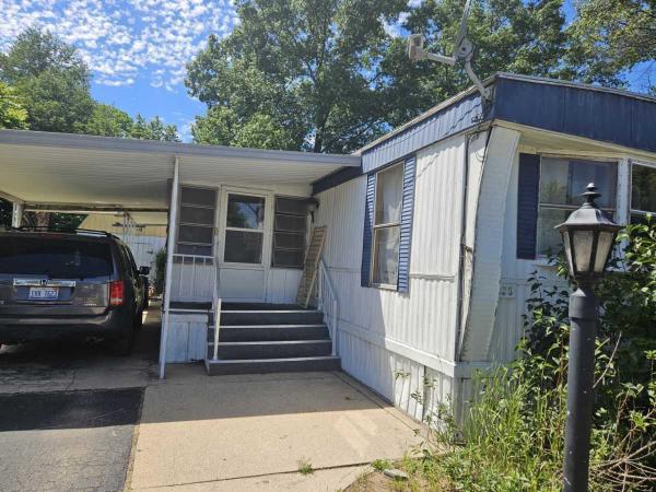 Photo 1 of 2 of home located at 523 Butternut Dr, #325 Holland, MI 49424