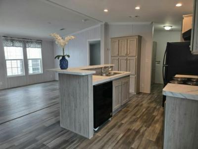 Photo 4 of 13 of home located at 5611 Bayshore Rd, Lot 119 Palmetto, FL 34221