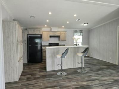 Photo 5 of 13 of home located at 5611 Bayshore Rd, Lot 119 Palmetto, FL 34221