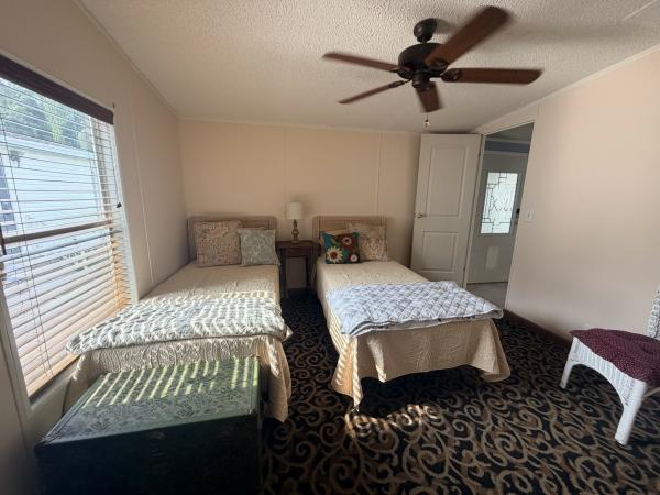 2002 Homes of Merit A1662Y Mobile Home