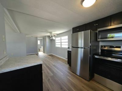 Photo 3 of 10 of home located at 1375 Pasadena Ave. S., #326 South Pasadena, FL 33707
