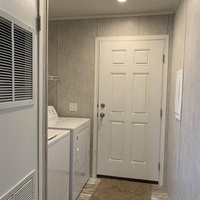 Mobile Home at 1229 Chateau Monroe, MI 48161