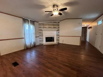 Photo 3 of 13 of home located at 40226 Heather Ct Sterling Heights, MI 48310