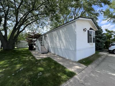 Photo 5 of 13 of home located at 40226 Heather Ct Sterling Heights, MI 48310