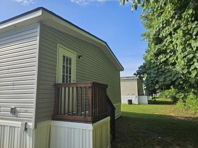 Photo 5 of 22 of home located at 60 Lynnwood Circle #26 Clarksville, TN 37040