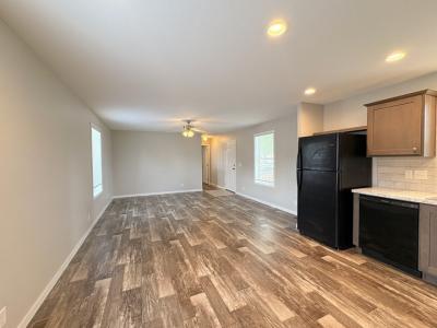 Photo 5 of 21 of home located at 10610 East St Rt 762 #62 #62B Lockbourne, OH 43137