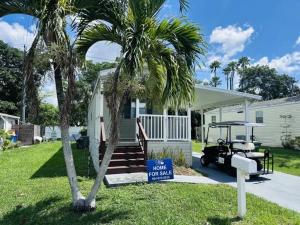 2013 Nobility Bungalow w/porch Mobile Home
