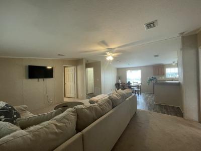 Photo 4 of 20 of home located at 36034 Cherry Avenue Grand Island, FL 32735