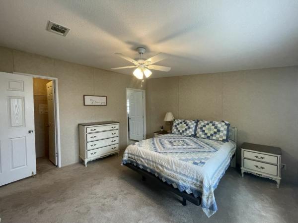 2011 KING Nobility Monet Mobile Home