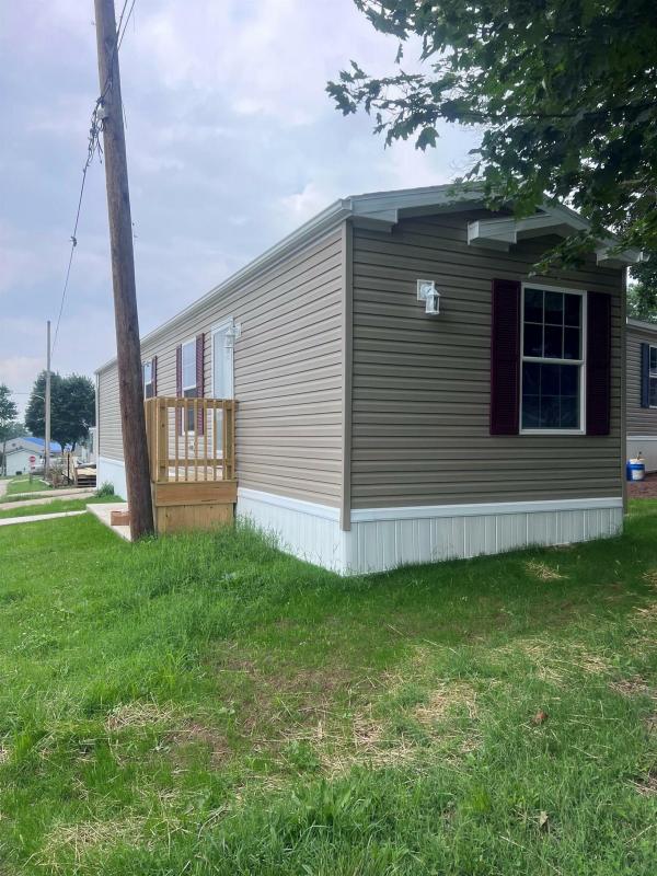 2023 Redman 33 NWS-T-24601  Home