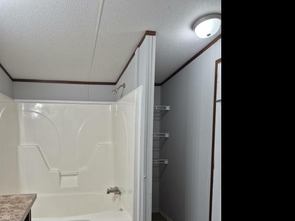 2012 CLAYTON 18 22BLR16682AH12  Home