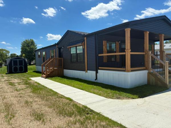 2026 Adventure 311 Mojave 3523F  Home
