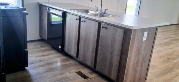 2023 170PXPHOENIX16763A  Home