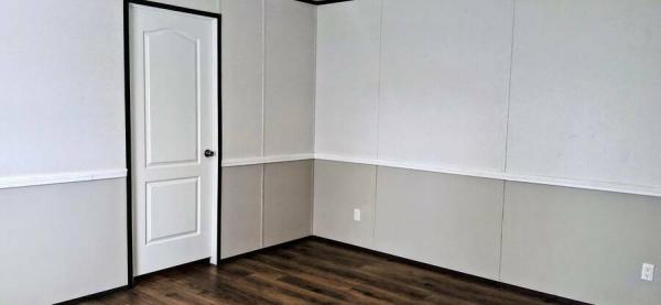 2023 170PXPHOENIX16763A  Home