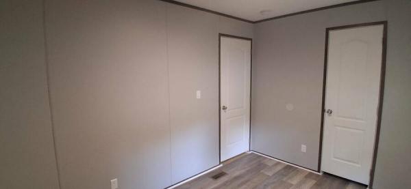 2023 170PXPHOENIX16763A  Home