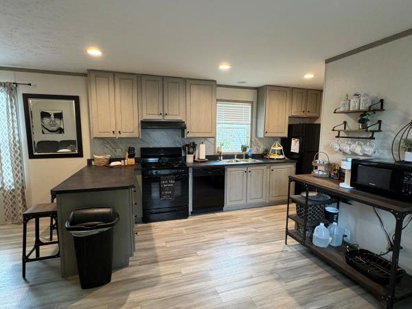 Photo 1 of 2 of home located at 855 W. Jefferson #23 Grand Ledge, MI 48837