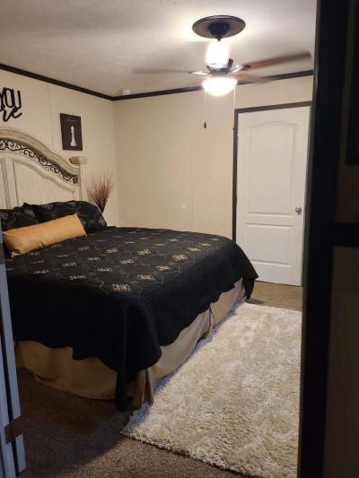 Photo 5 of 17 of home located at 8816 Wallstreet Dr Indianapolis, IN 46234