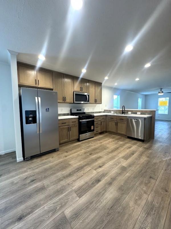 Photo 1 of 2 of home located at 25251 Navajo Avenue Flat Rock, MI 48134