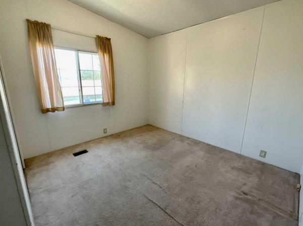 1990 Champion Woodridge Manufactured Home