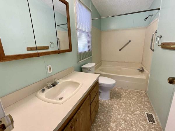 1990 Champion Woodridge Manufactured Home
