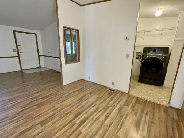 1990 Champion Woodridge Manufactured Home