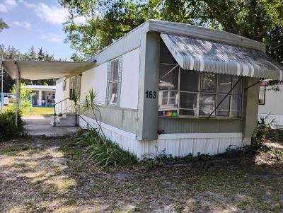 Photo 5 of 18 of home located at 1701 Skipper Rd #163 Tampa, FL 33613